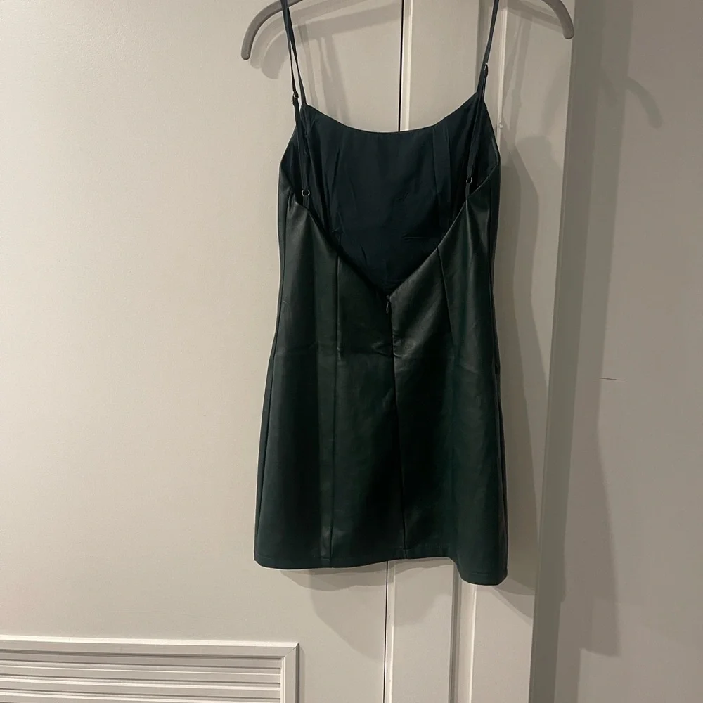 Lulu’s Mini Dress - Picture 4 of 7